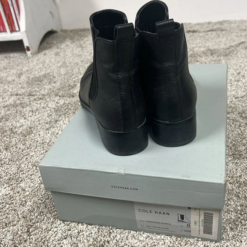 Cole Haan reposhing item